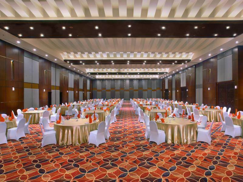 The Alana Hotel & Convention Center Solo By Aston Екстериор снимка